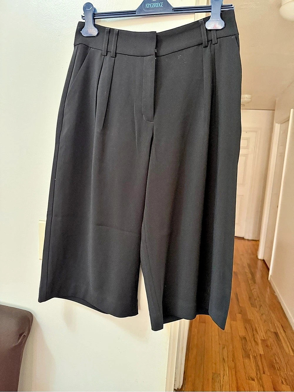Express Wide Leg Cropped Pants in Black Like New